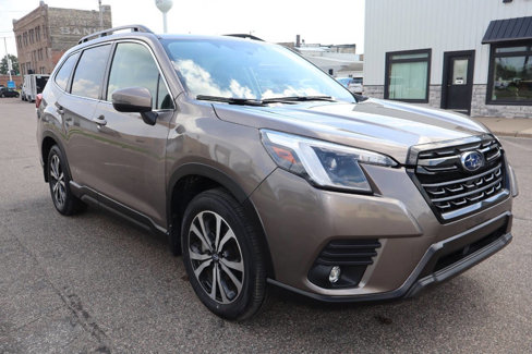 Used 2024 Subaru Forester Limited image 2
