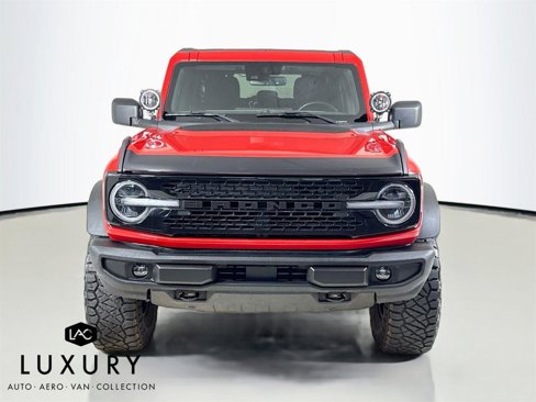 Used 2022 Ford Bronco Wildtrak image 9