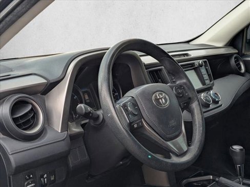 Used 2017 Toyota RAV4 LE image 9