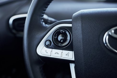 Used 2018 Toyota Prius Prime Premium image 35