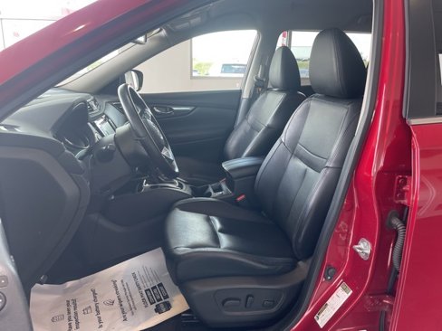 Used 2017 Nissan Rogue SL image 13