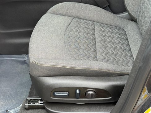 Used 2023 Chevrolet Equinox LT image 22