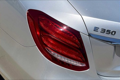 Used 2020 Mercedes-Benz E 350 Sedan image 27