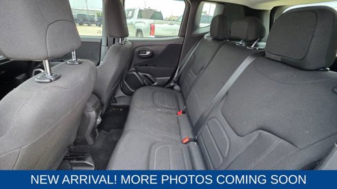 Used 2021 Jeep Renegade Latitude image 9