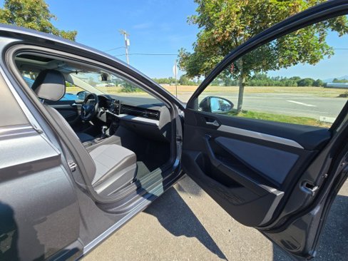 New 2025 Volkswagen Jetta SE image 10