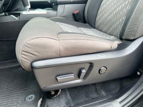 Used 2018 Toyota Tundra SR5 image 14