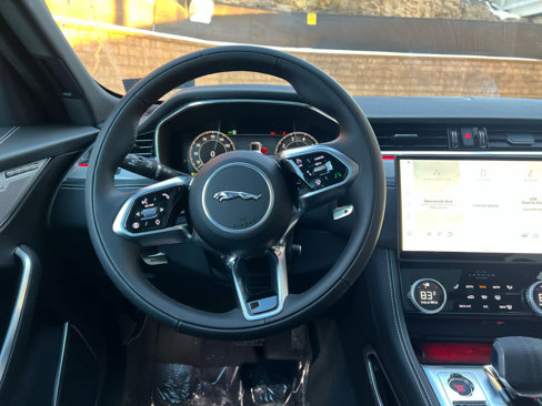 Used 2025 Jaguar F-PACE R-Dynamic S image 10