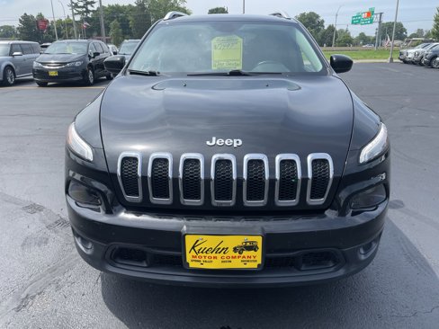 Used 2016 Jeep Cherokee Latitude image 3