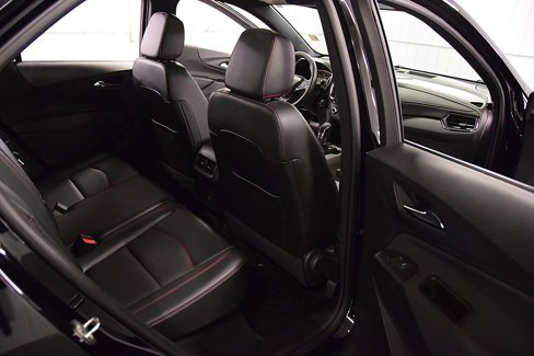 Used 2024 Chevrolet Equinox RS w/ RS Leather Package image 30