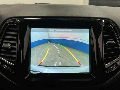 Certified 2018 Jeep Compass Limited w/ Navigation Group image 11