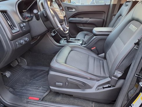 Used 2017 GMC Canyon SLE w/ All Terrain Package image 12