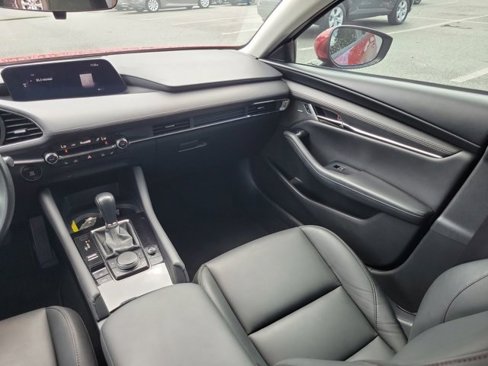 Used 2020 MAZDA MAZDA3 Sedan w/ Preferred Package image 23