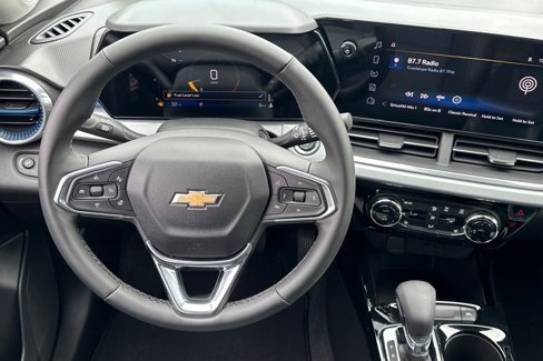 New 2025 Chevrolet Trax LT w/ LT Convenience Package image 14
