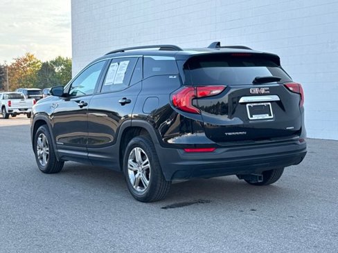 Certified 2018 GMC Terrain SLE w/ Driver Convenience Package image 4
