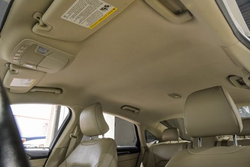 Used 2017 Ford Fusion SE w/ Fusion SE Technology Package image 24