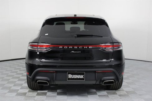 New 2026 Porsche Macan image 6