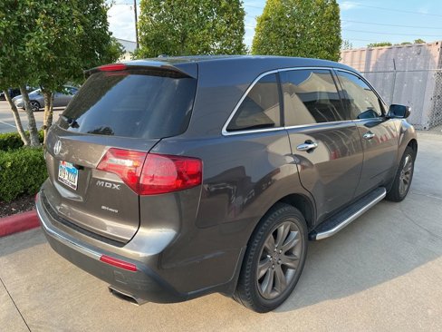 Used 2010 Acura MDX w/ Advance & Entertainment image 2