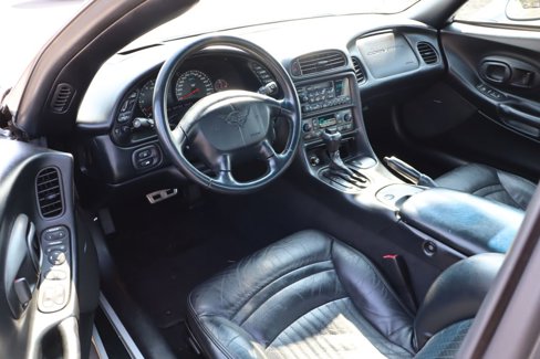 Used 2002 Chevrolet Corvette Convertible w/ Preferred Equipment Group2 image 13