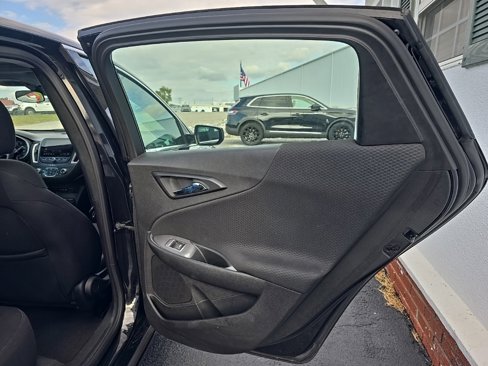 Used 2024 Chevrolet Malibu LT image 18