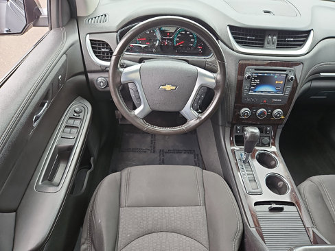 Used 2017 Chevrolet Traverse LT w/ Style and Technology Package image 12