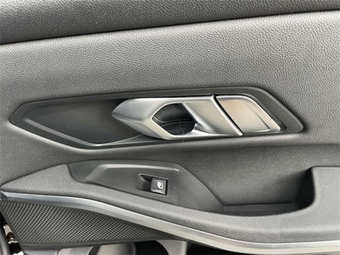 Used 2020 BMW 330i Sedan w/ Convenience Package image 12