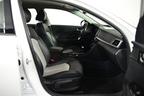 Used 2019 Kia Optima EX image 19