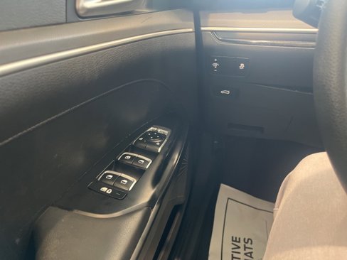 Used 2025 Kia K5 LXS image 12