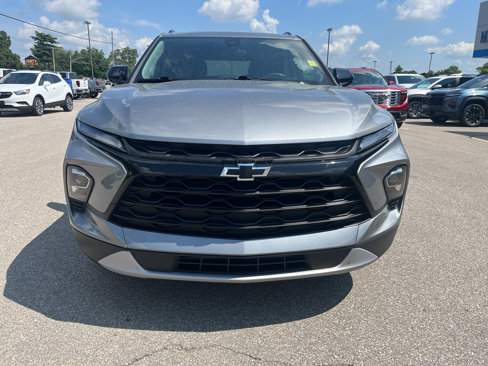Used 2023 Chevrolet Blazer LT w/ Midnight/Sport Edition image 3