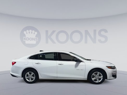 Used 2023 Chevrolet Malibu LS image 12