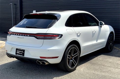 Certified 2021 Porsche Macan S image 10