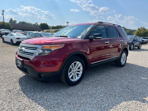Used 2013 Ford Explorer XLT image 4