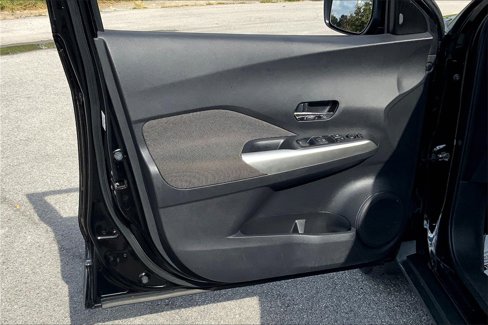 Used 2019 Nissan Kicks SV w/ Exterior Package image 24