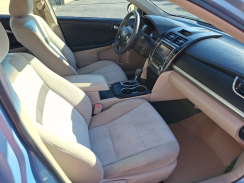 Used 2012 Toyota Camry LE image 3