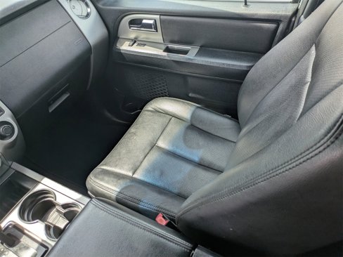 Used 2016 Ford Expedition XLT w/ Equipment Group 202A image 19