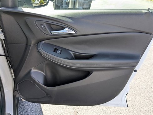 Used 2022 Buick Encore GX Select image 32