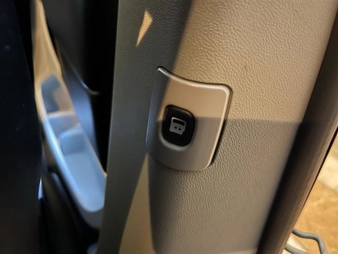 Used 2019 Dodge Grand Caravan SXT image 29