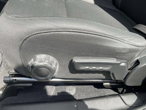 Used 2020 Jeep Wrangler Unlimited Sahara image 15