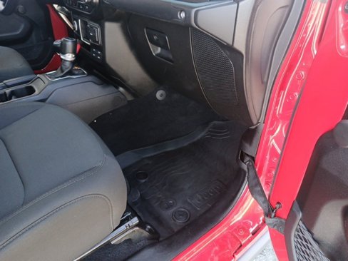 Used 2022 Jeep Gladiator Sport image 33