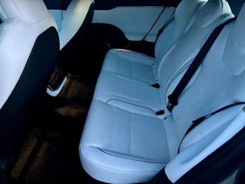 Used 2022 Tesla Model S Plaid image 12