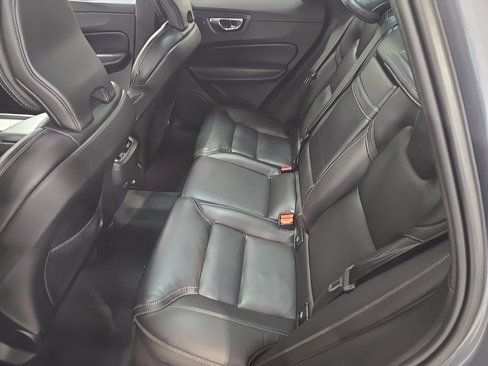 Used 2021 Volvo XC60 T5 Inscription image 23