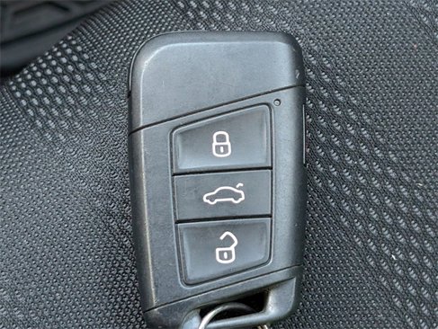 Used 2019 Volkswagen Jetta GLI image 25