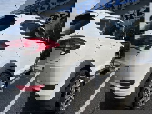 Used 2017 Hyundai Tucson SE image 4