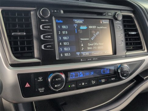 Used 2019 Toyota Highlander Plus image 21