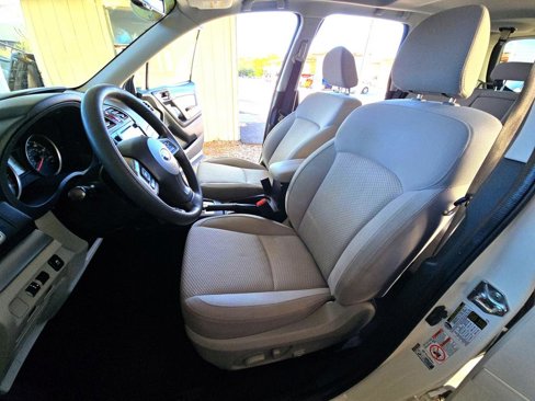 Used 2016 Subaru Forester 2.5i Premium w/ All-Weather Package image 9