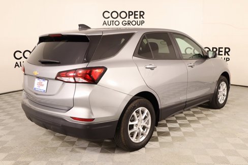 Used 2024 Chevrolet Equinox LS w/ LS Convenience Package image 19