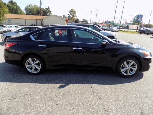 Used 2015 Nissan Altima 2.5 SV w/ Convenience Package image 5