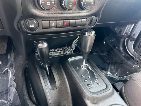 Used 2013 Jeep Wrangler Sport image 18