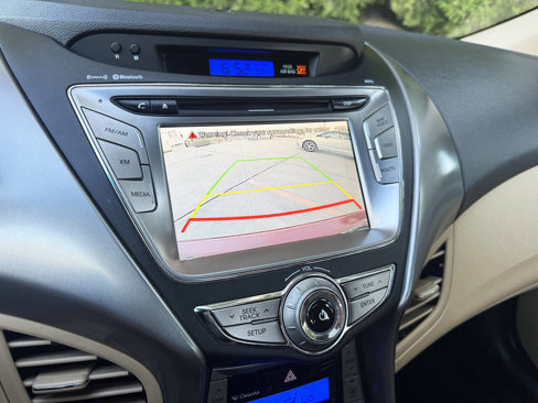 Used 2013 Hyundai Elantra Limited w/ Technology Pkg image 17