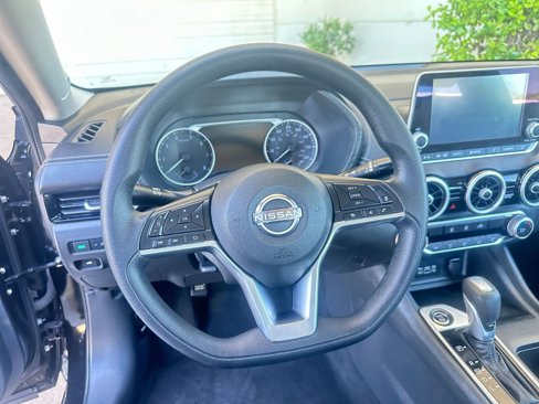 Used 2024 Nissan Sentra SV image 28