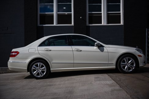 Used 2010 Mercedes-Benz E 350 4MATIC Sedan image 6